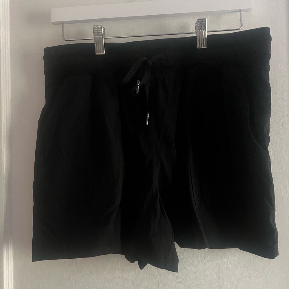 Lululemon Studio Women's Black Shorts